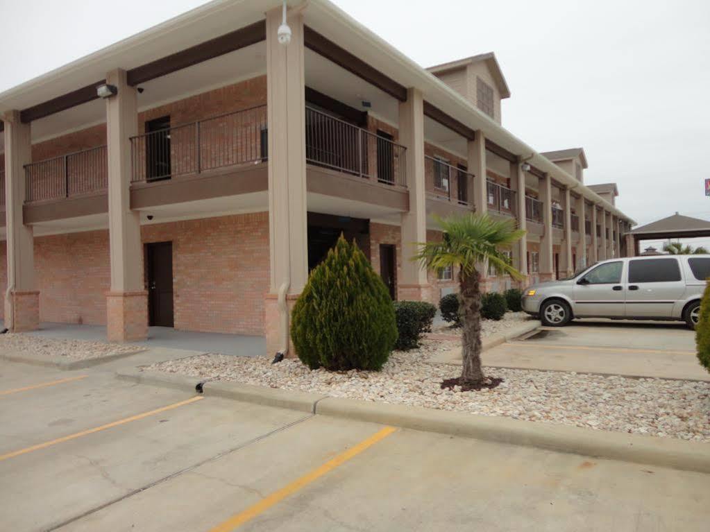 Best Western Lake Conroe Montgomery Bagian luar foto